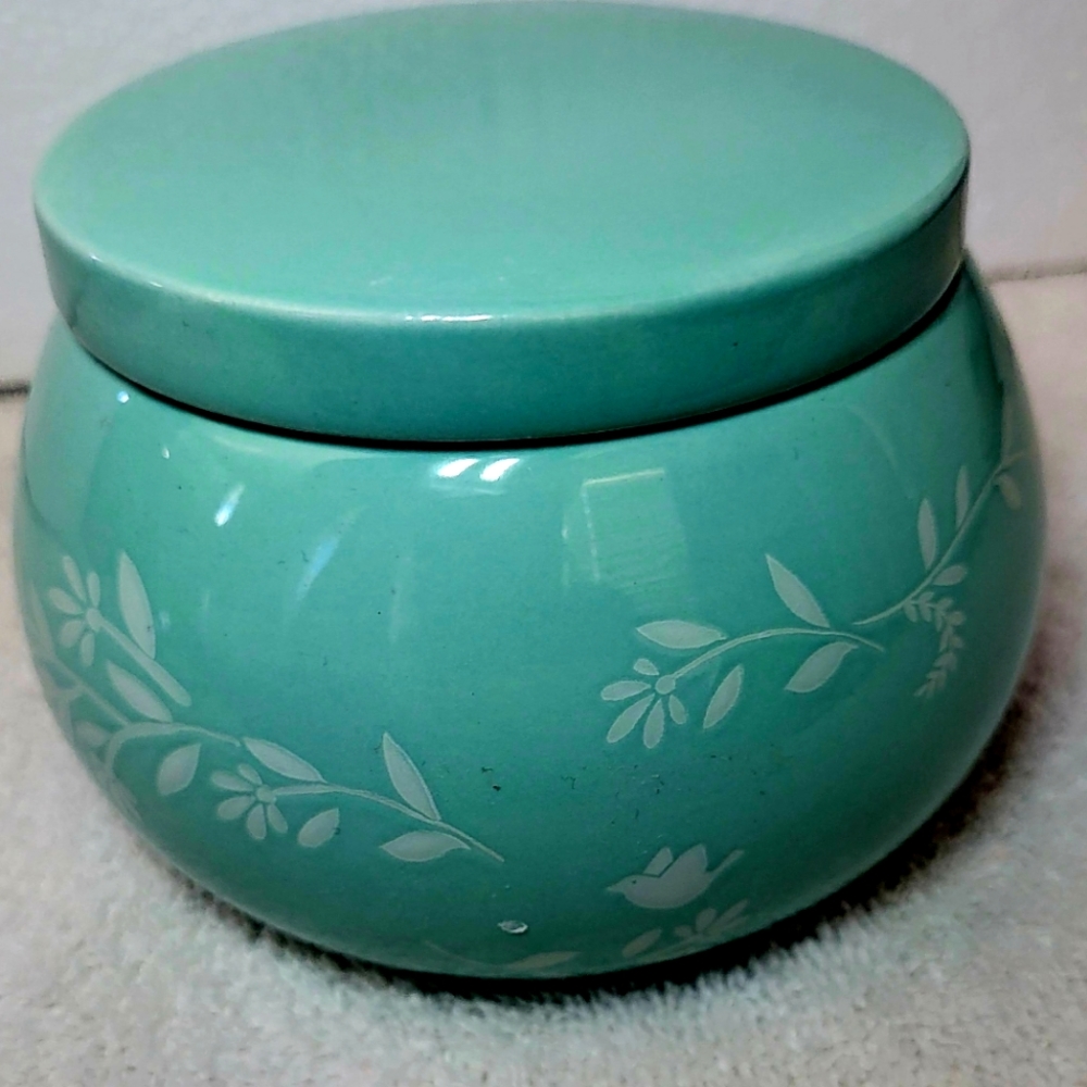 Magenta home trinket box